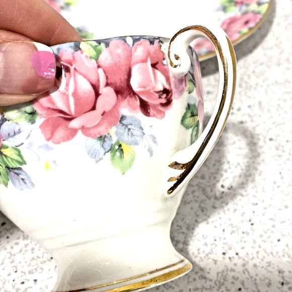 Royal Standard Rose Of Sharon Footed Tea Cup & Saucer Set Bone China England - Picture 6 of 10